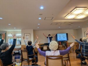 理学療法士と楽しくスタート！第1回「イキイキ健康寿命体操教室」を開催しました